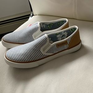 Tommy Bahama footwear flats